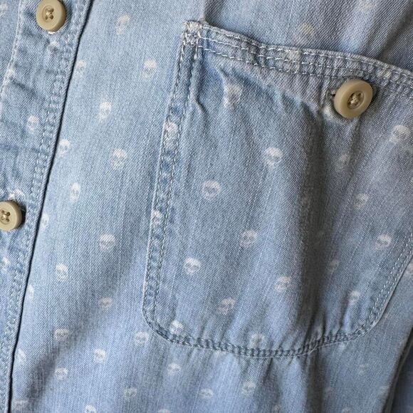 Mossimo Men's Chambray Skull Shirt Size Large Button Down Blue Faded Punk Rock - Picture 4 of 6
